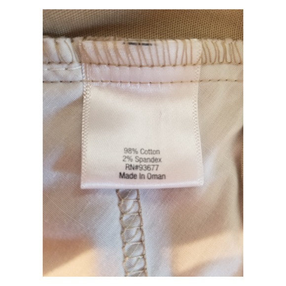 St. John's Bay Petite Women's Capri Bermuda Shorts Size 8P,‎ Inseam 17 in - Picture 4 of 10